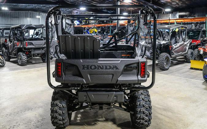 2025 Honda Pioneer 1000-5 Deluxe