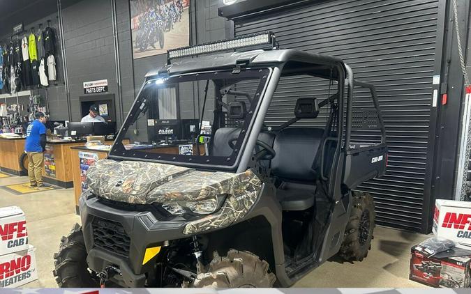 2025 Can-Am Defender DPS HD9