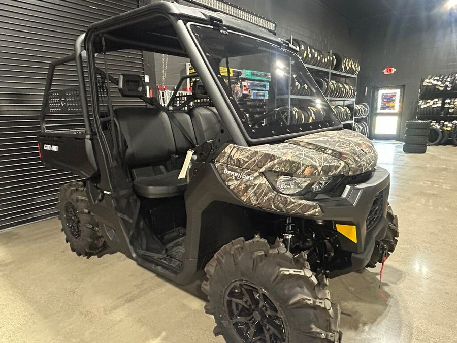 2025 Can-Am Defender DPS HD9