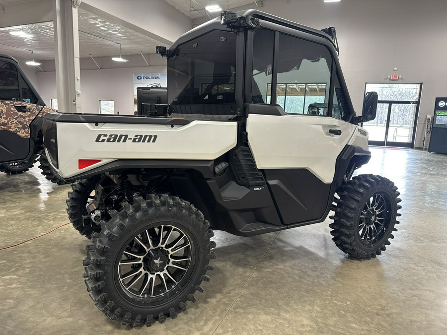 2026 Can-Am Defender Limited HD11