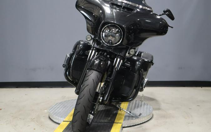 2017 Harley-Davidson CVO Street Glide