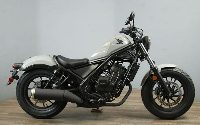 2026 Honda Rebel 300 E-Clutch