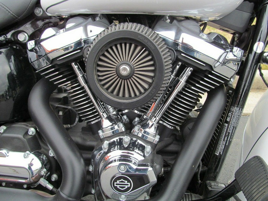 2025 Harley-Davidson Softail FLHC - Heritage Classic