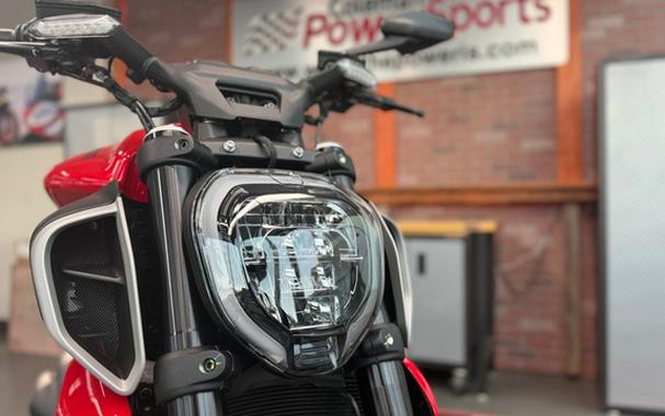 2025 Ducati Diavel V4