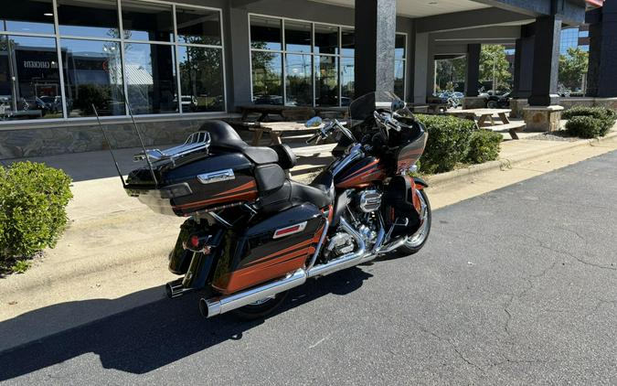 2015 CVO™ Road Glide® Ultra