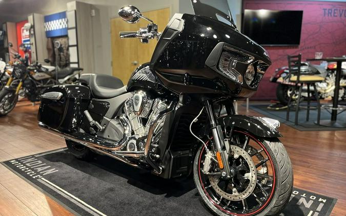 2023 Indian Motorcycle® Challenger® Limited Black Metallic