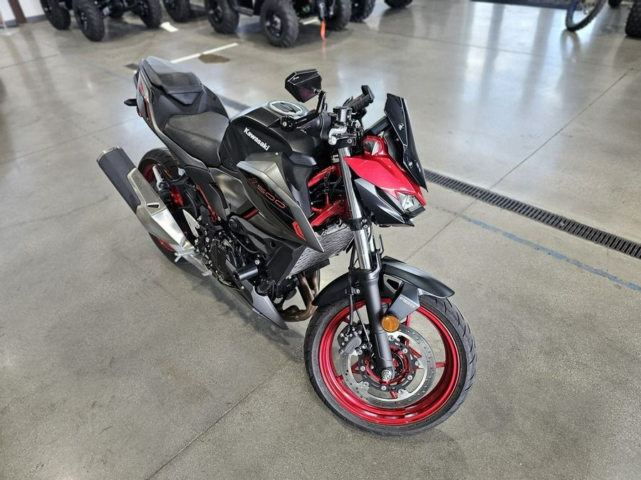 2024 Kawasaki Z500 SE ABS