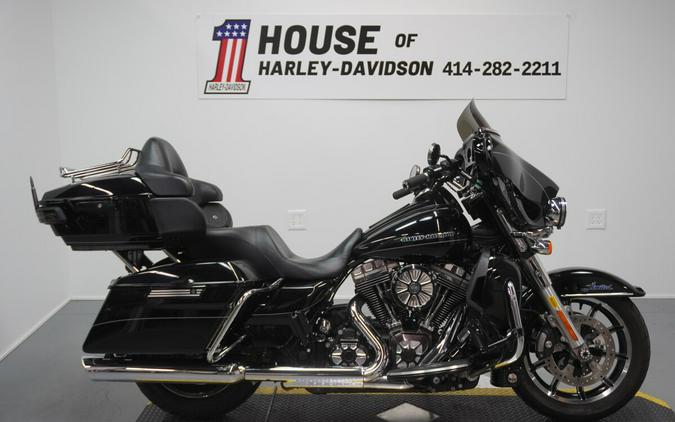 2016 Harley-Davidson® Ultra Limited Low Vivid Black