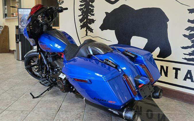 2026 Harley-Davidson® CVO Street Glide 3 Limited Electric Coast CVO Two-Tone