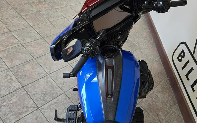 2026 Harley-Davidson® CVO Street Glide 3 Limited Electric Coast CVO Two-Tone