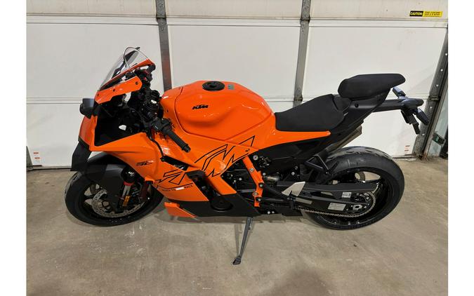 2026 KTM 990 RC R