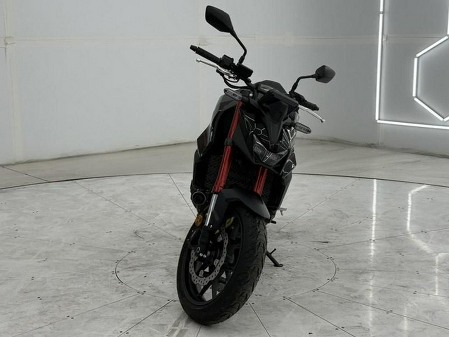 2026 Honda CB750 Hornet E-Clutch