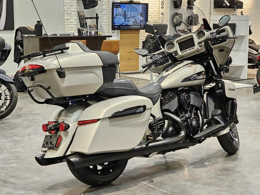 2023 Indian Motorcycle® Roadmaster® Dark Horse® Silver Quartz Smoke