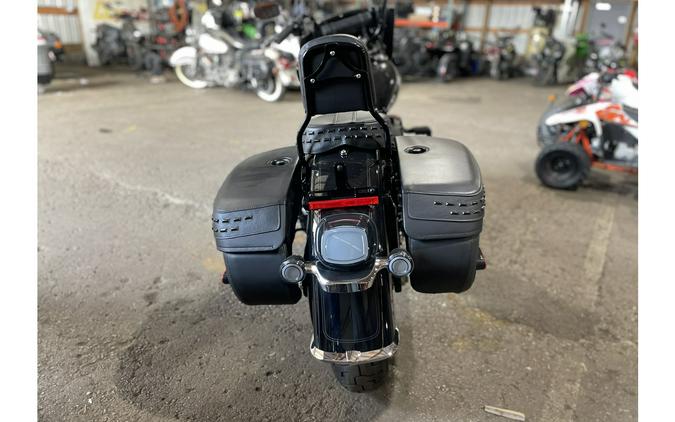 2021 Harley-Davidson® Softail® Heritage Classic 114