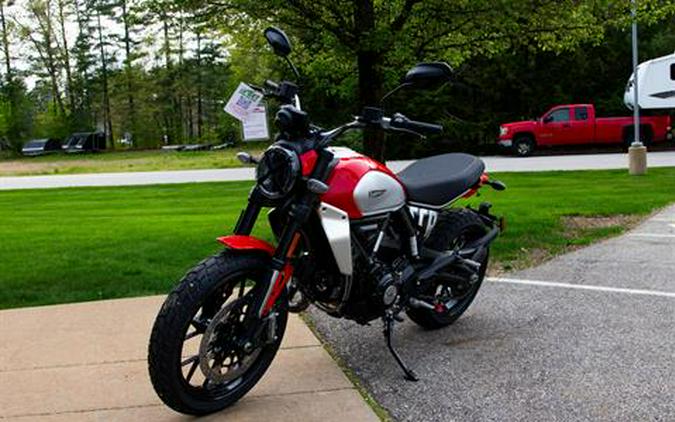 2024 Ducati Scrambler Icon