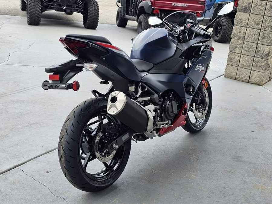 2026 Kawasaki Ninja® 500 ABS Metallic Matte Twilight Blue