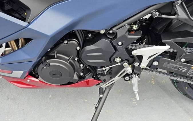 2026 Kawasaki Ninja® 500 ABS Metallic Matte Twilight Blue