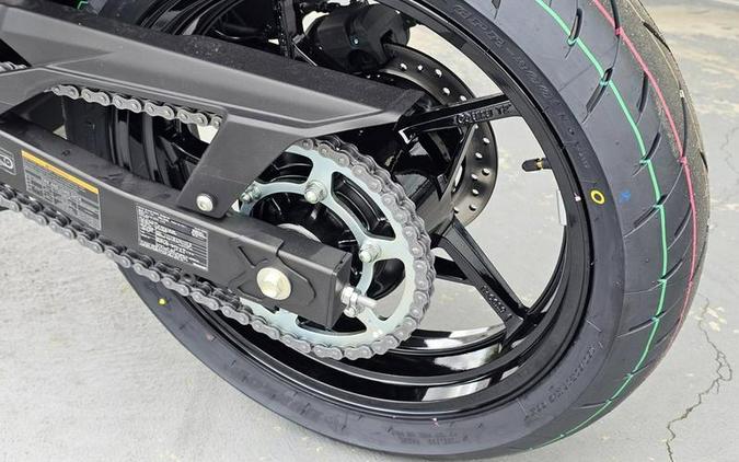 2026 Kawasaki Ninja® 500 ABS Metallic Matte Twilight Blue