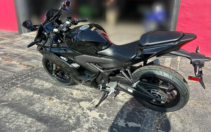 2026 Yamaha YZF-R3 ABS