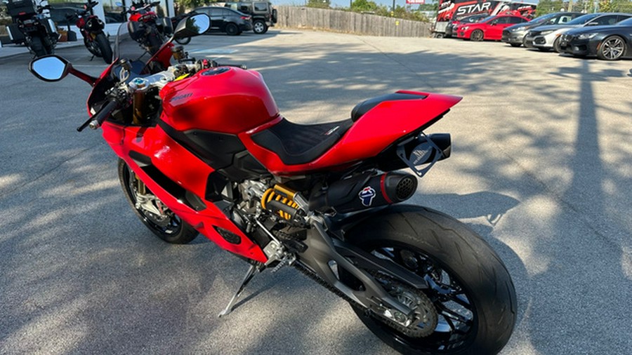 2026 Ducati PANIGALE V2S V2 S