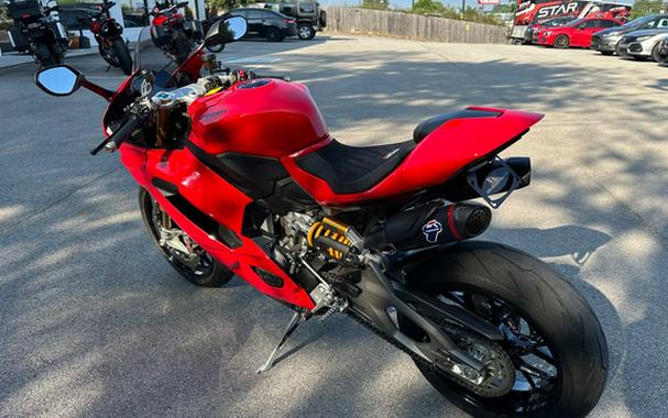 2026 Ducati PANIGALE V2S V2 S
