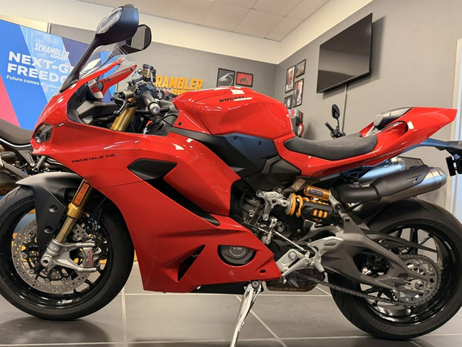 2026 Ducati Panigale V2 S