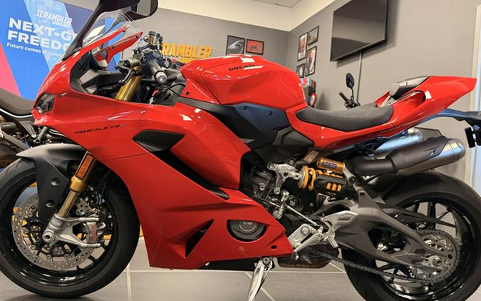 2026 Ducati Panigale V2 S