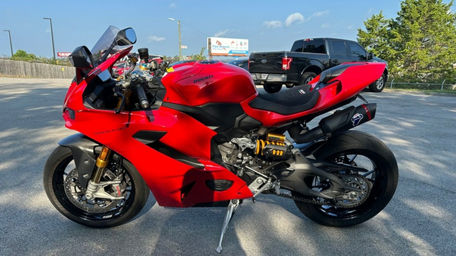 2026 Ducati PANIGALE V2S V2 S