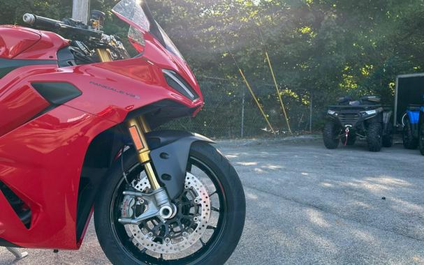 2026 Ducati PANIGALE V2S V2 S