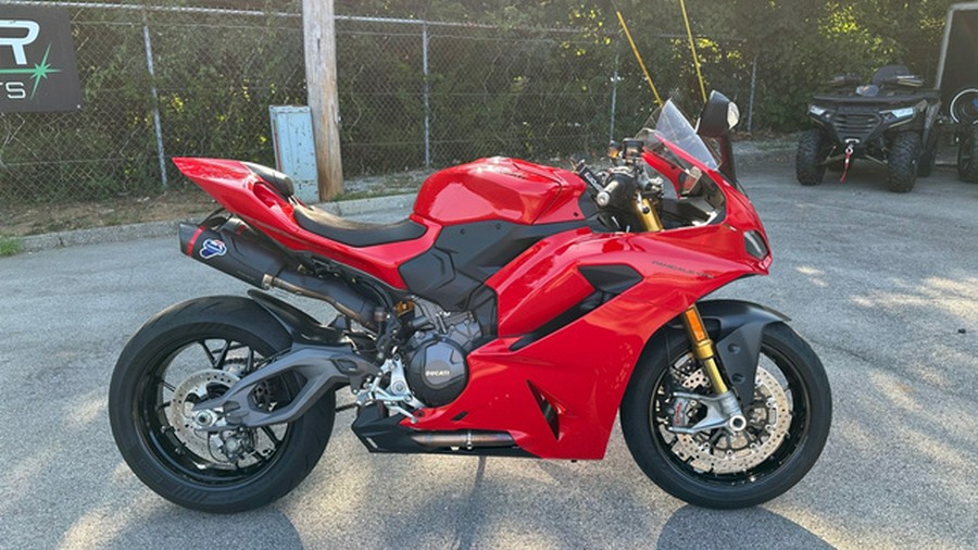 2026 Ducati PANIGALE V2S V2 S