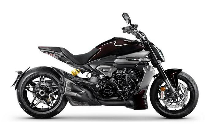2026 Ducati XDiavel V4 Black Lava