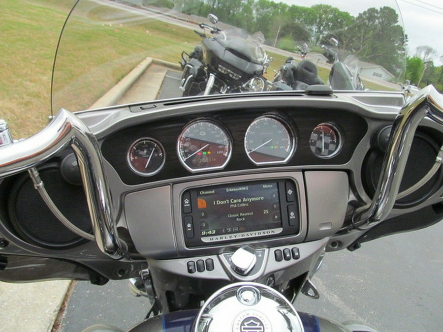2017 Harley-Davidson FLHTKSE - CVO Limited