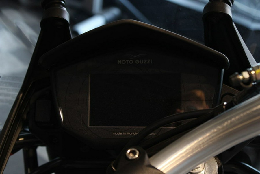 2023 Moto Guzzi V85 TT TRAVEL