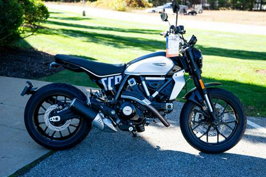 2024 Ducati Scrambler Icon