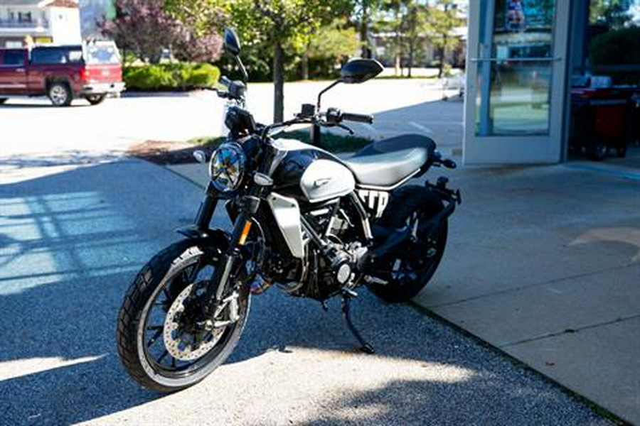 2024 Ducati Scrambler Icon