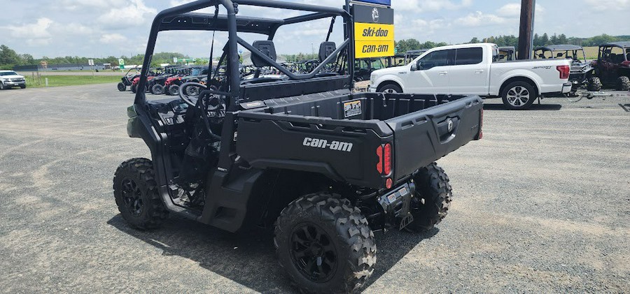 2024 Can-Am DEFENDER DPS HD7