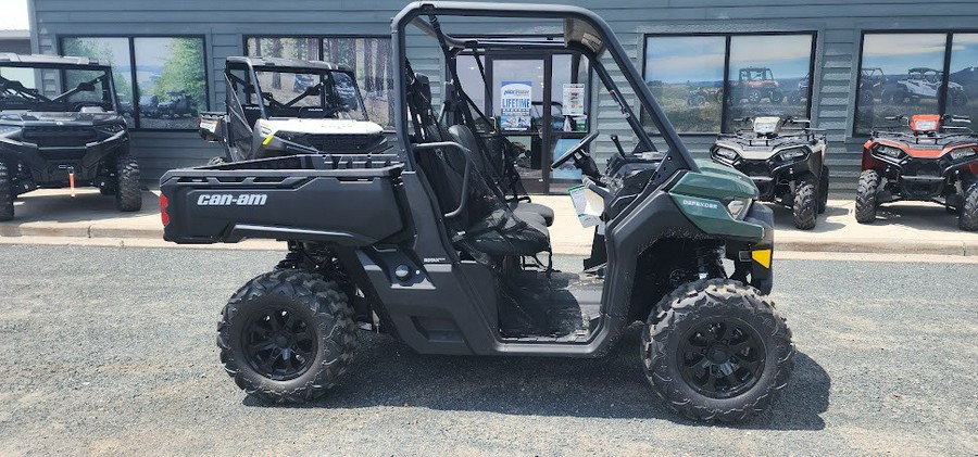 2024 Can-Am DEFENDER DPS HD7