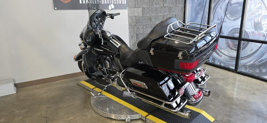 2012 Harley-Davidson® Electra Glide® Ultra Limited FLHTK
