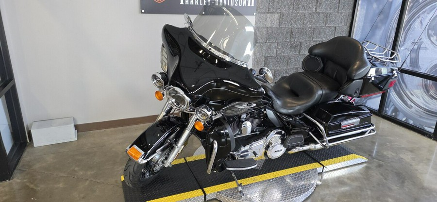 2012 Harley-Davidson® Electra Glide® Ultra Limited FLHTK