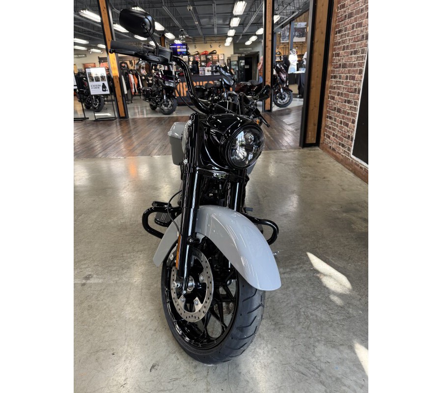 2025 Harley-Davidson Road King Special