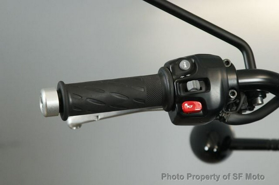 2018 Triumph Bonneville T100 BLACK