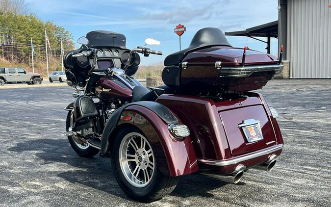 2022 Harley-Davidson FLHTCUTG - Tri Glide Ultra
