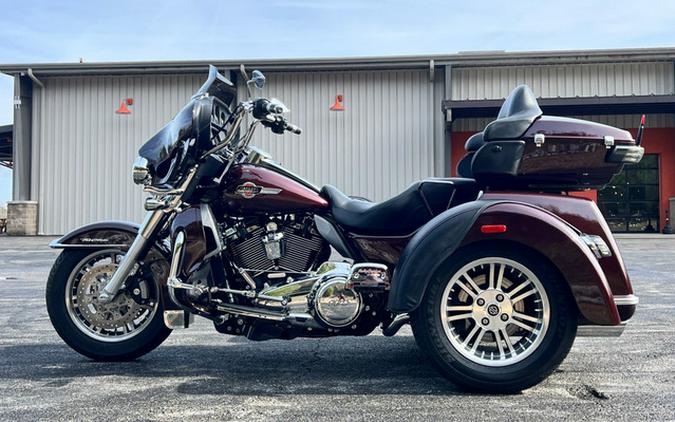 2022 Harley-Davidson FLHTCUTG - Tri Glide Ultra