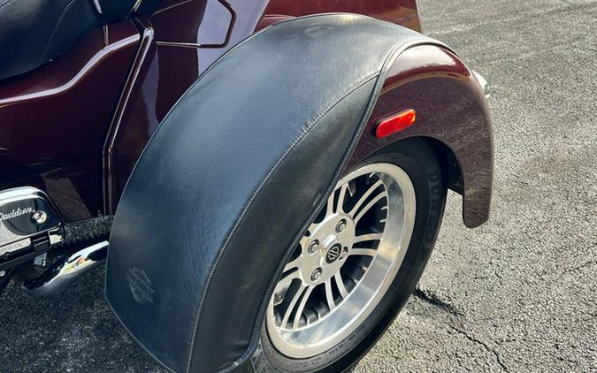 2022 Harley-Davidson FLHTCUTG - Tri Glide Ultra