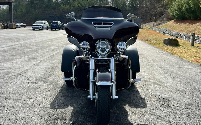2022 Harley-Davidson FLHTCUTG - Tri Glide Ultra