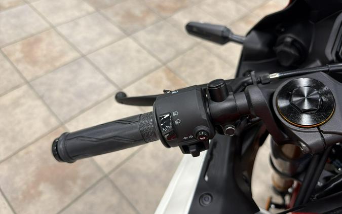 2026 Yamaha YZF-R3 ABS CA 70TH ANNIVERSARY EDITION