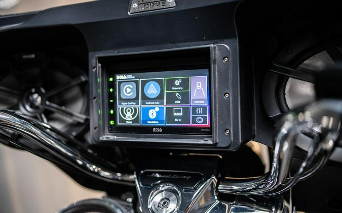 2022 Road King (FLHR)