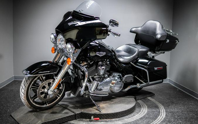 2022 Road King (FLHR)