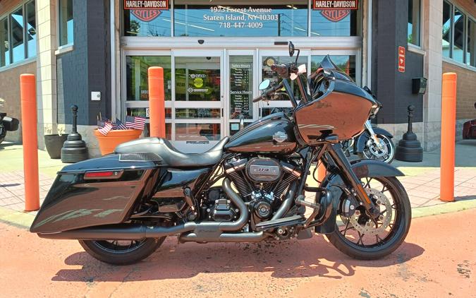 2021 Harley-Davidson Road Glide Special Vivid Black - Black Finish