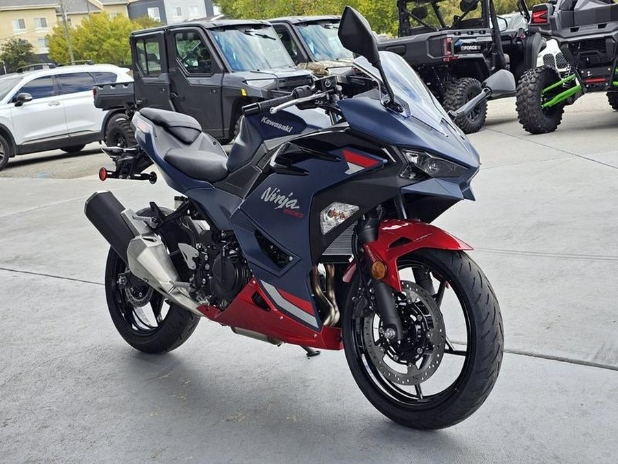 2026 Kawasaki Ninja® 500 ABS Metallic Matte Twilight Blue